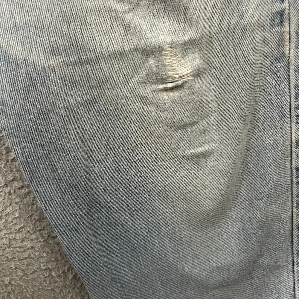 Vintage Levis Jeans Mens 36x30 Blue Denim 550 Relaxed Fit American Light Wash